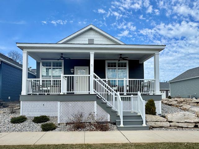 House for sale in Lakeside Marblehead