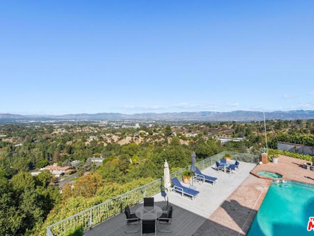 House for sale in Sherman Oaks Neighborhood Council District, Los Angeles