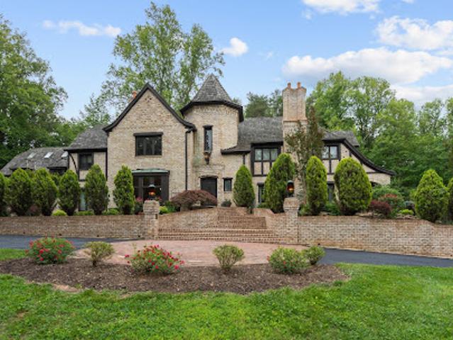 House for sale in Virginia