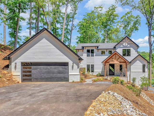 House for sale in West Union, South Carolina