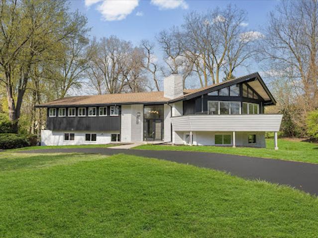 House for sale in Troy, Michigan