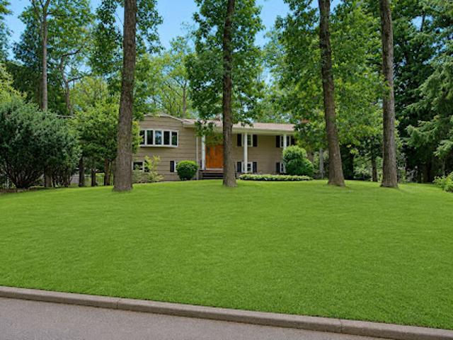 House for sale in Mahwah, New Jersey