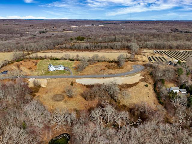 House for sale in East Lyme, Connecticut