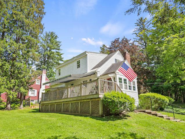 House for sale in Lenox House for sale in Lenox