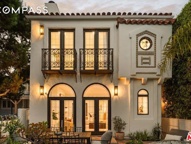 House for sale in Los Angeles, Los Angeles County