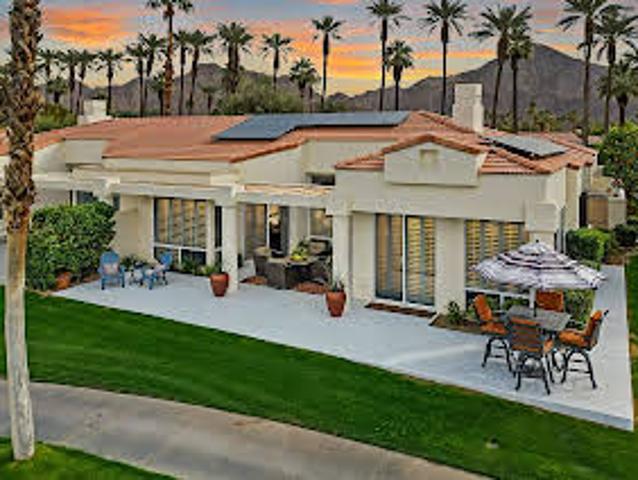 House for sale in Indian Wells