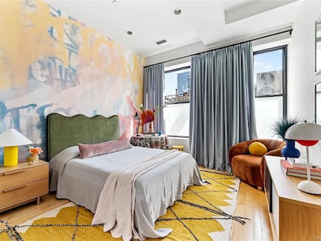 House for sale in New York, Arverne