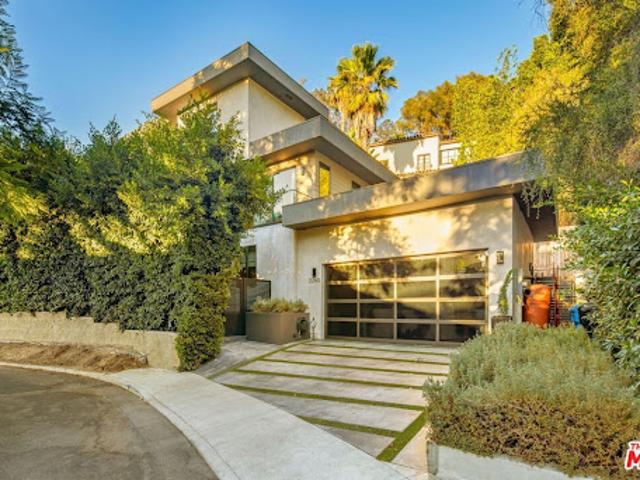 House for sale in Canoga Park, California