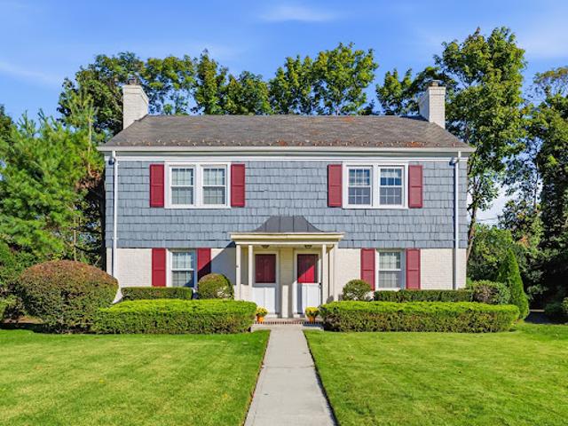 House for sale in Manhasset, Nassau County