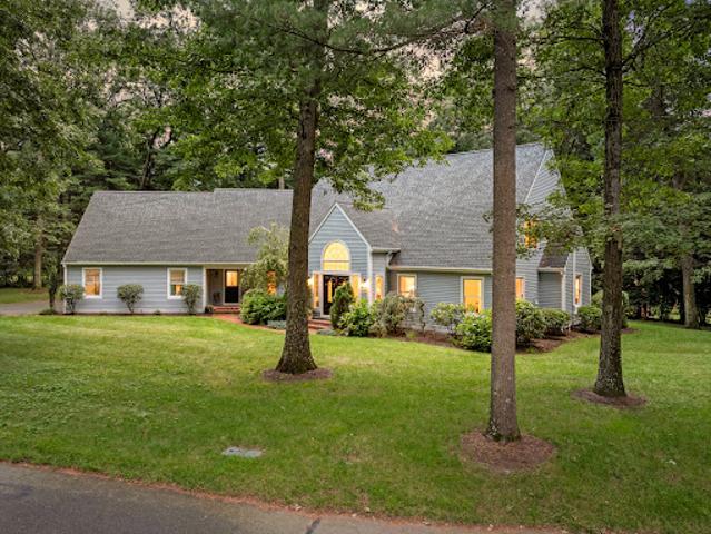 House for sale in Farmington, Connecticut