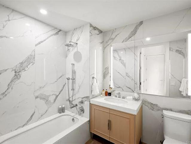 House for sale in New York, Arverne