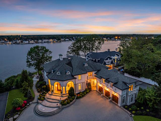 House for sale in Monmouth, New Jersey