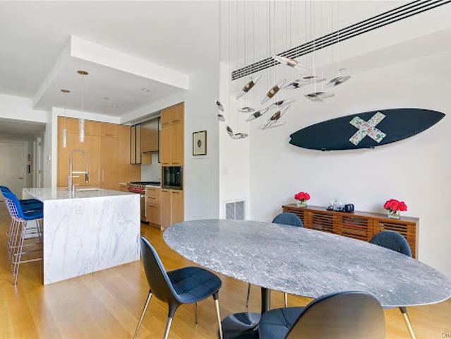 House for sale in New York, Arverne