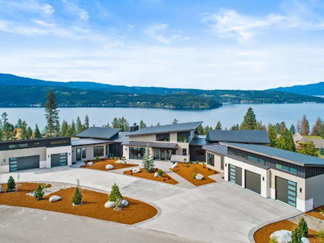 House for sale in Coeur D Alene
