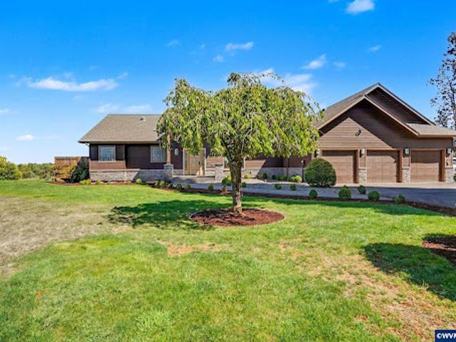 House for sale in Oregonia