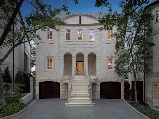 House for sale in Dallas, Texas