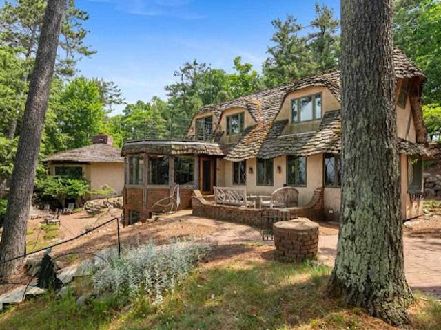 House for sale in Charlevoix, Michigan