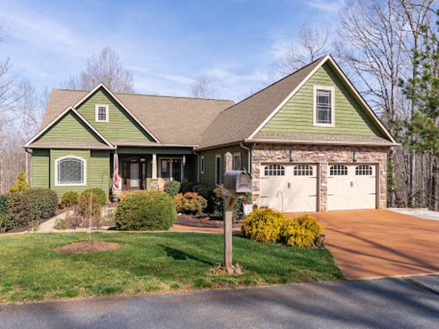 House for sale in Pickens, South Carolina
