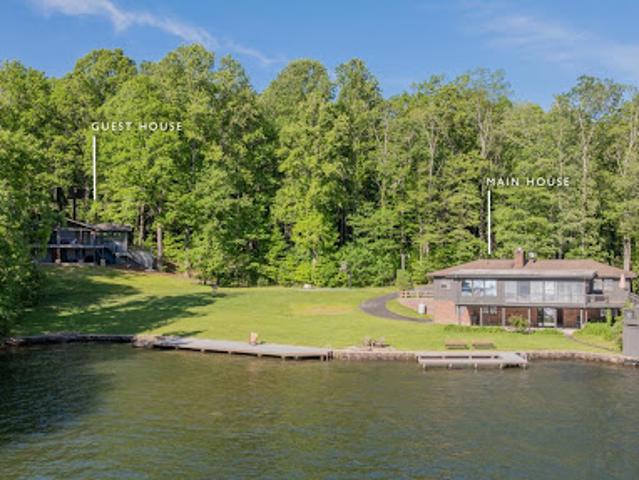 House for sale in Lake Toxaway, Transylvania County