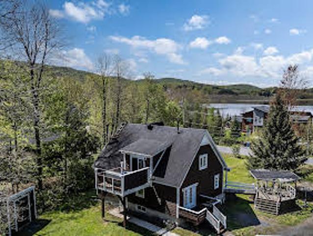 House for sale in Bromont House for sale in Bromont