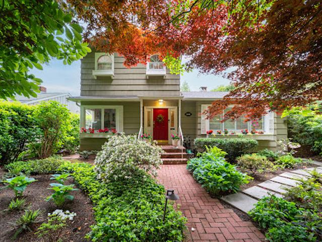 House for sale in West Vancouver, British Columbia