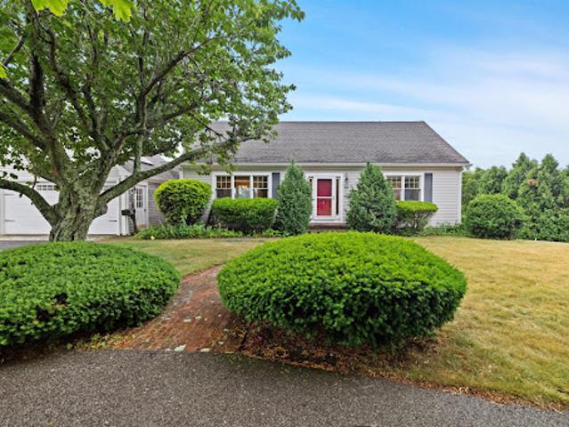 House for sale in Manomet, Massachusetts