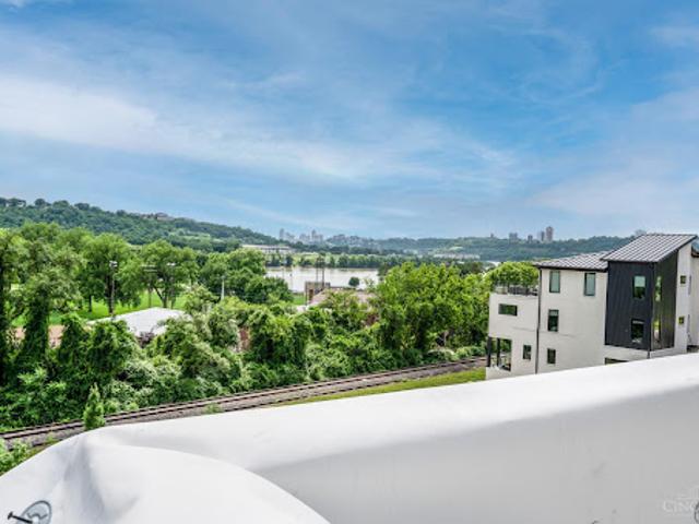 House for sale in Cincinnati, Hamilton County