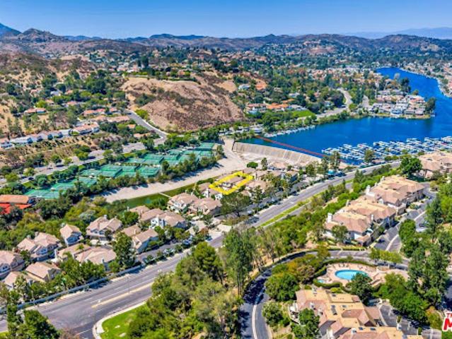 House for sale in Westlake Village, Los Angeles County