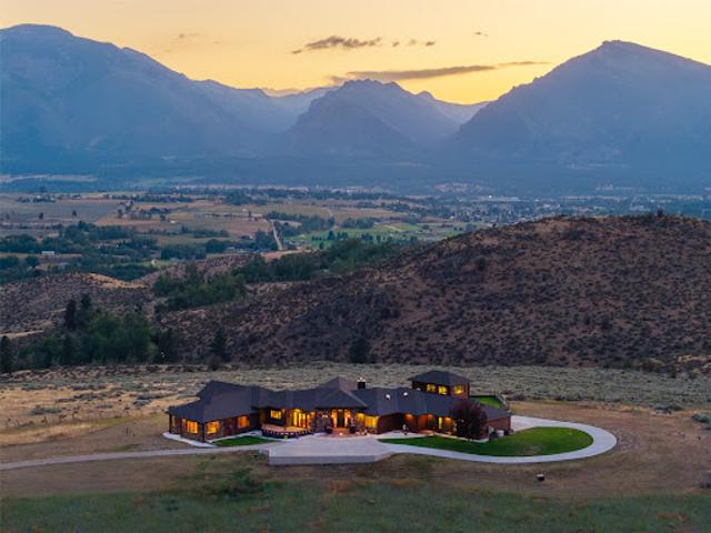 House for sale in Ravalli, Montana