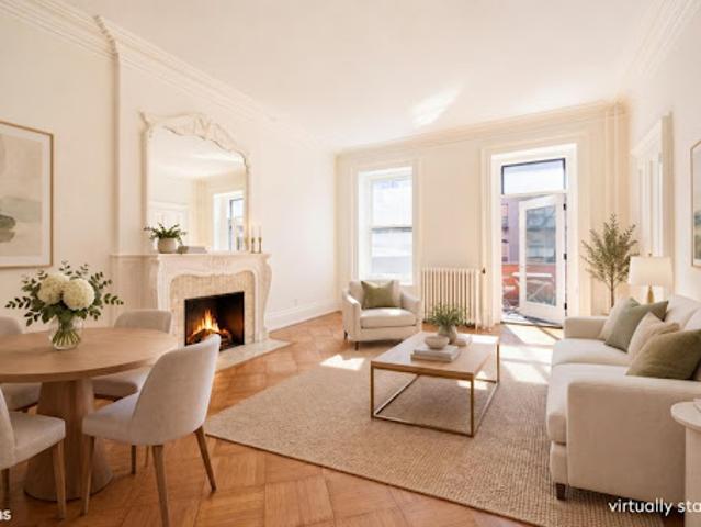 House for sale in Brooklyn Heights, New York