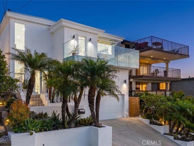 House for sale in Signal Hill, Los Angeles County