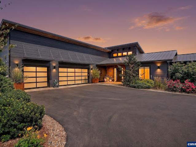 House for sale in Oregonia