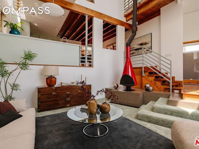 House for sale in Canoga Park, California