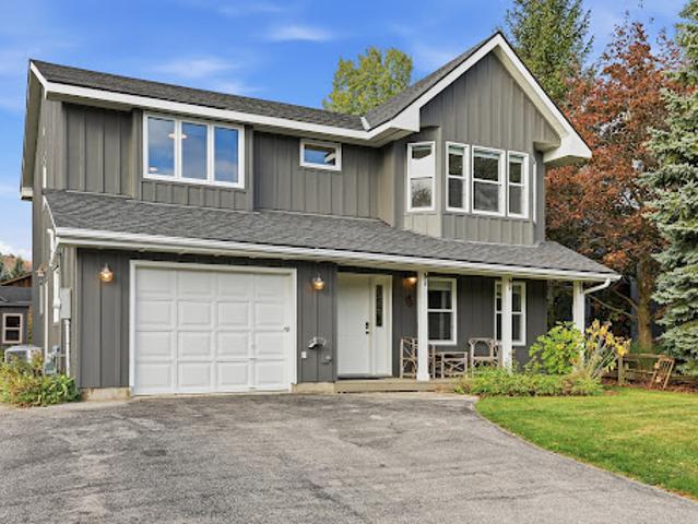 House for sale in The Blue Mountains, Southwestern Ontario