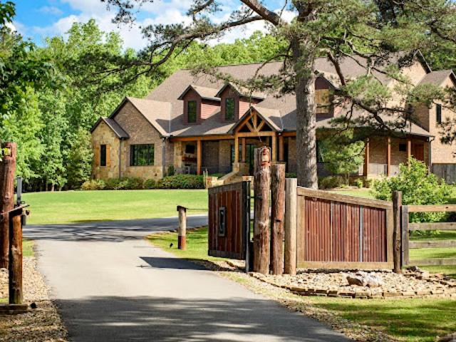 House for sale in Ark