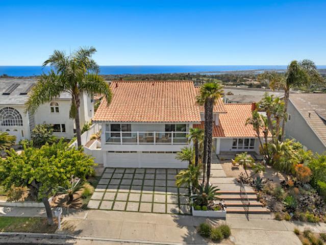 House for sale in Newport Beach