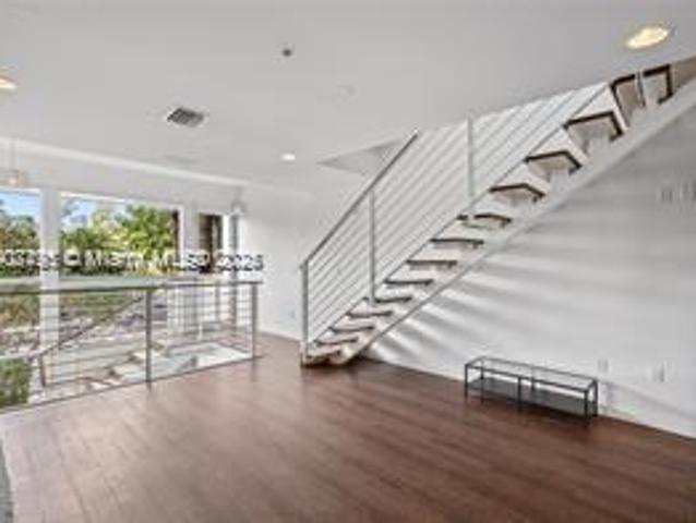 House for sale in Miami Beach, Miami-Dade County