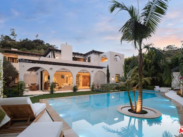House for sale in Canoga Park, California