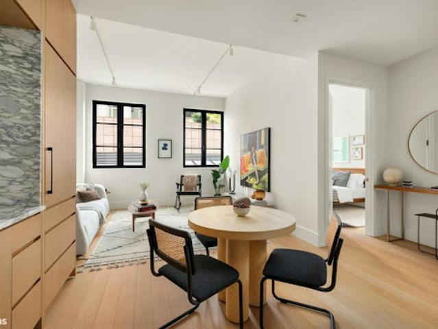 House for sale in New York, Arverne