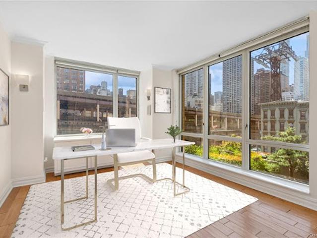 House for sale in New York, Arverne