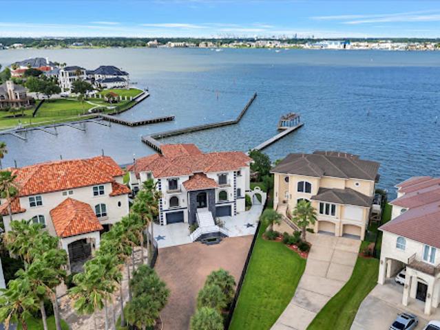 House for sale in Kemah, Texas