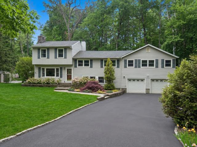House for sale in Brookfield, Connecticut