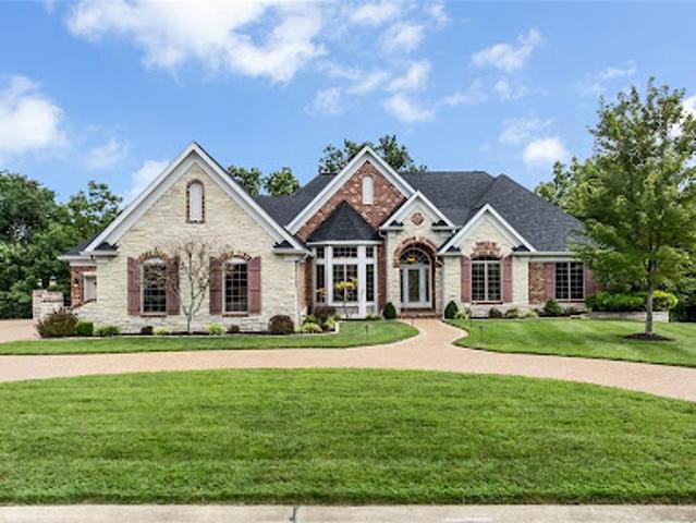 House for sale in Weldon Spring, Saint Charles County
