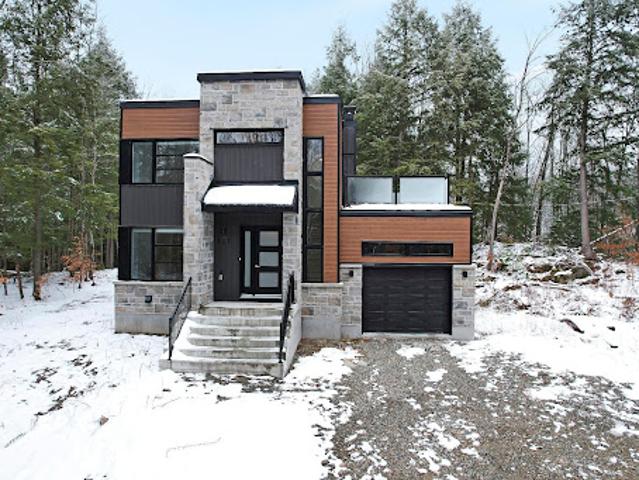 House for sale in Les Collines-de-l'outaouais, Quebec