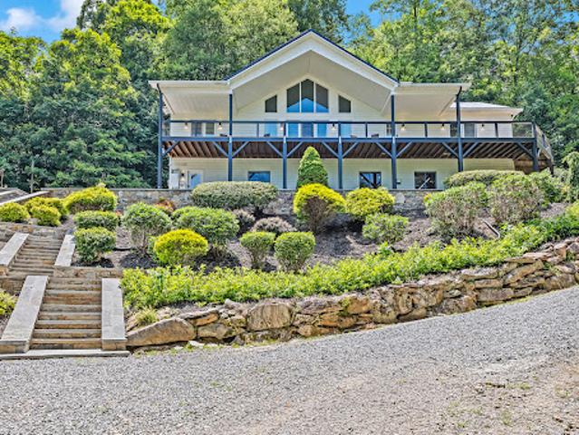 House for sale in Waynesville