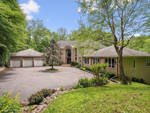 House for sale in West Mclean