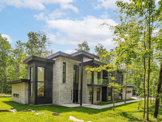 House for sale in Bromont House for sale in Bromont