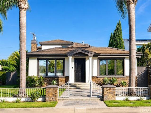 House for sale in Corona Del Mar, California