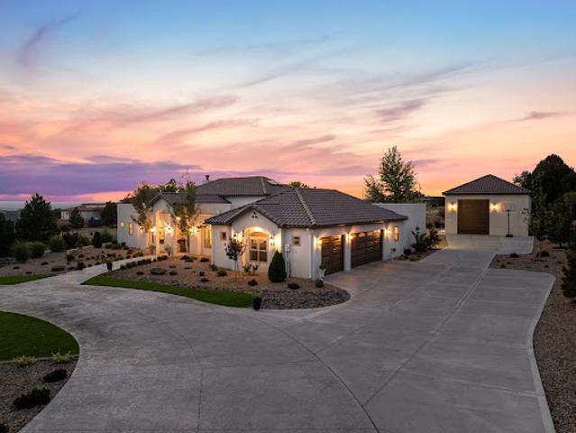 House for sale in New Mexico