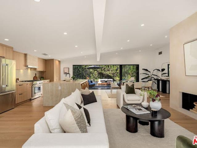 House for sale in Canoga Park, California